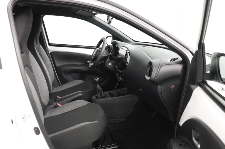 Toyota Aygo X - 1.0 VVT-i MT Play 21