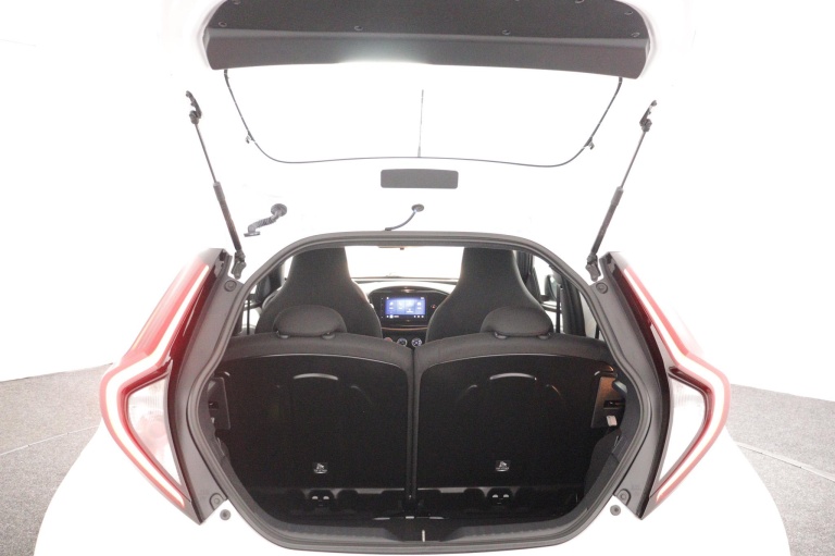 Toyota Aygo X - 1.0 VVT-i MT Play 23