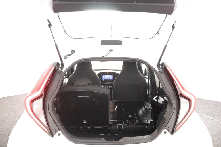 Toyota Aygo X - 1.0 VVT-i MT Play 24