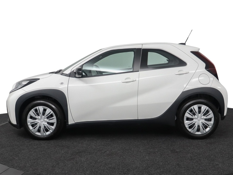 Toyota Aygo X - 1.0 VVT-i MT Play 3