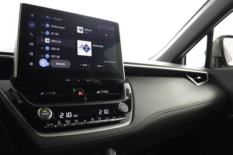 Toyota Corolla Cross - Hybrid 200 Dynamic 7