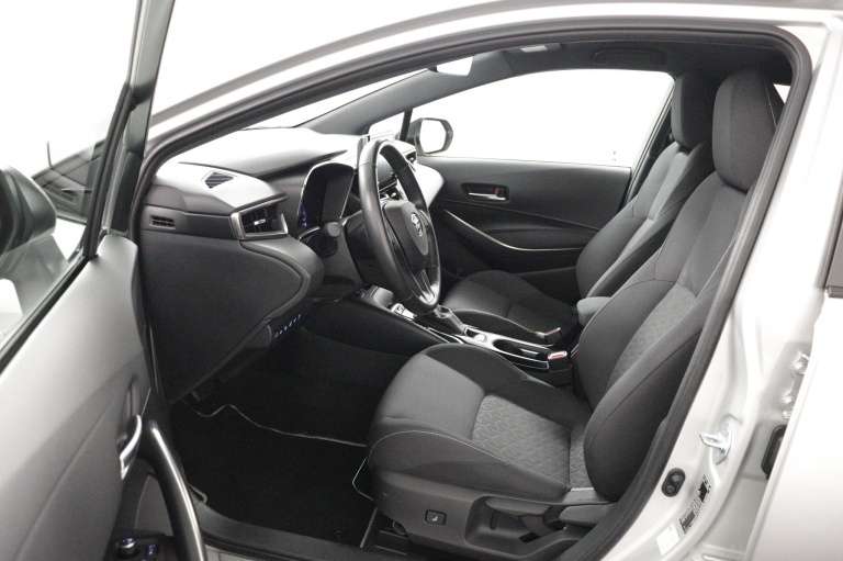 Toyota Corolla Touring Sports - 1.8 Hybrid Style 16