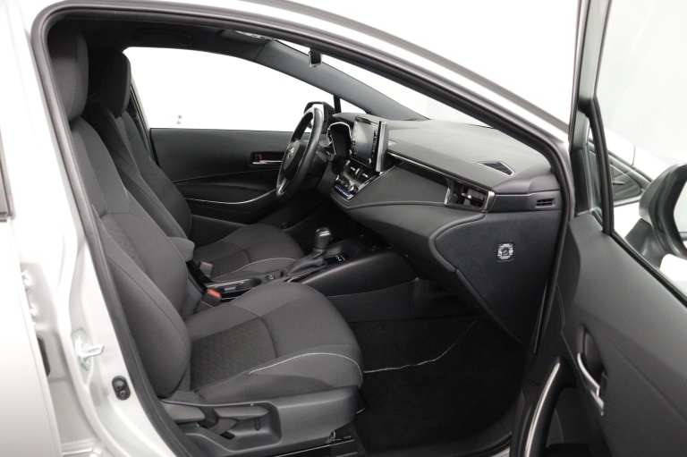 Toyota Corolla Touring Sports - 1.8 Hybrid Style 18