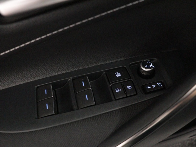 Toyota Corolla Touring Sports - 1.8 Hybrid Style