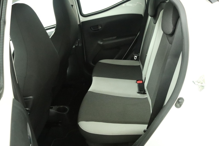 Toyota Aygo - 1.0 VVT-i x-nav 18