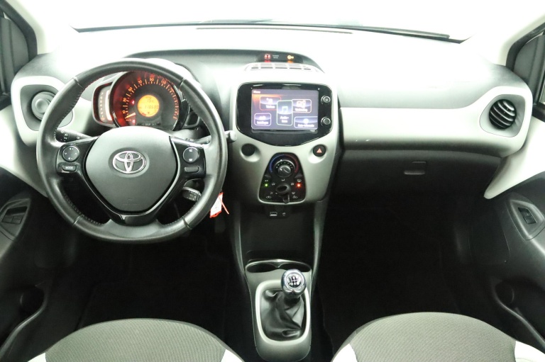 Toyota Aygo - 1.0 VVT-i x-nav 4