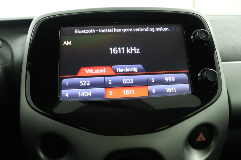 Toyota Aygo - 1.0 VVT-i x-nav 8