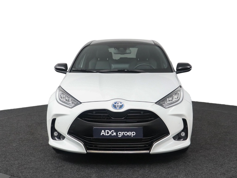 Toyota Yaris - 1.5 Hybrid Executive 16