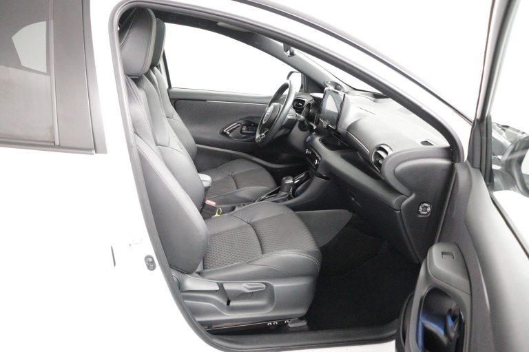 Toyota Yaris - 1.5 Hybrid Executive 22