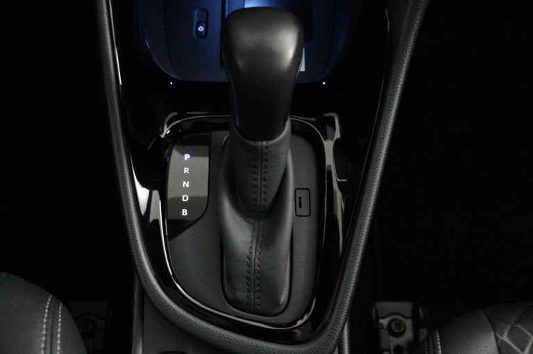 Toyota Yaris - 1.5 Hybrid Executive 27