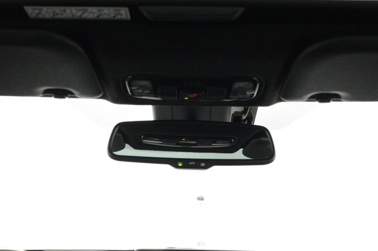 Toyota Yaris - 1.5 Hybrid Executive 31