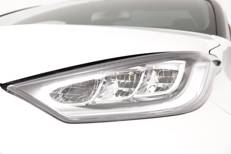 Toyota Yaris - 1.5 Hybrid Executive 34