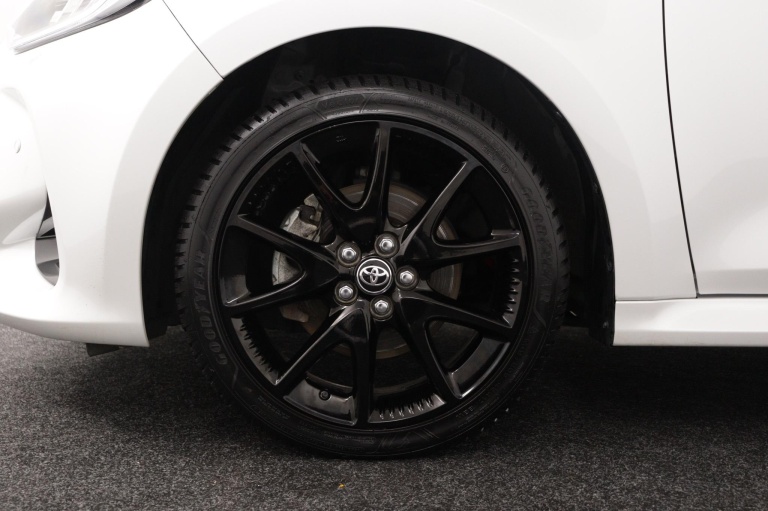 Toyota Yaris - 1.5 Hybrid Executive 36