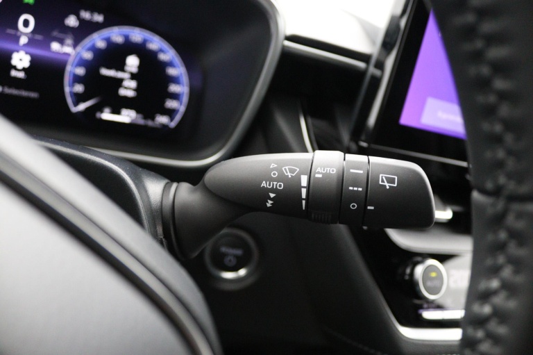 Toyota Corolla Touring Sports - Hybrid 140 Dynamic 32