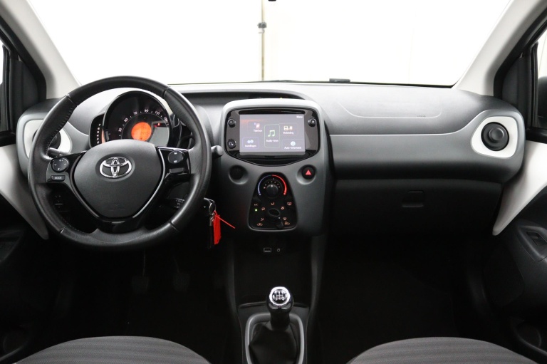 Toyota Aygo - 1.0 VVT-i x-play Cabrio 13