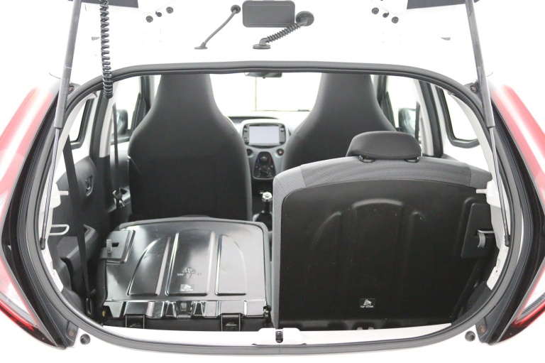 Toyota Aygo - 1.0 VVT-i x-play Cabrio 30