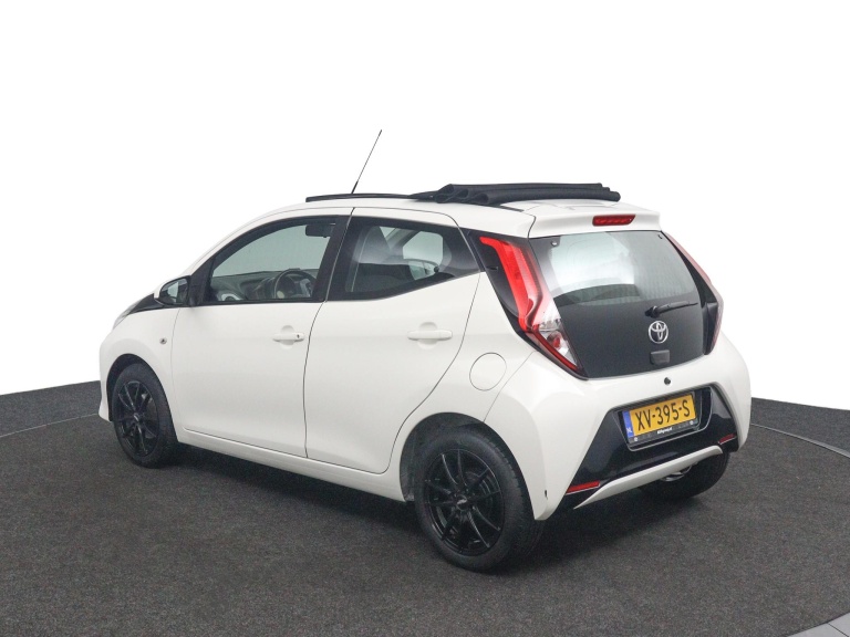 Toyota Aygo - 1.0 VVT-i x-play Cabrio 4