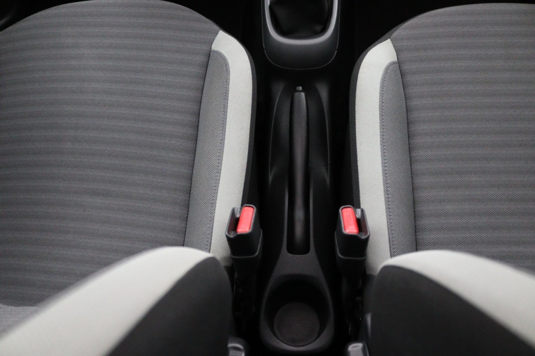 Toyota Aygo - 1.0 VVT-i x-play Cabrio 41