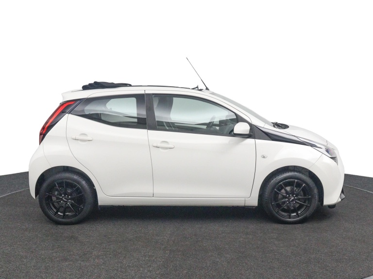 Toyota Aygo - 1.0 VVT-i x-play Cabrio 6