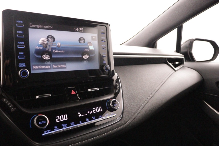 Toyota Corolla Touring Sports - 2.0 Hybrid Style 26
