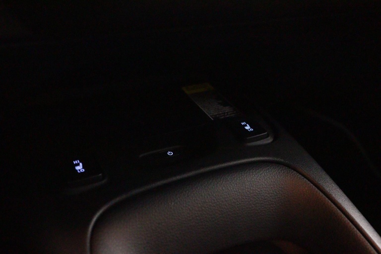 Toyota Corolla Touring Sports - 2.0 Hybrid Style 37
