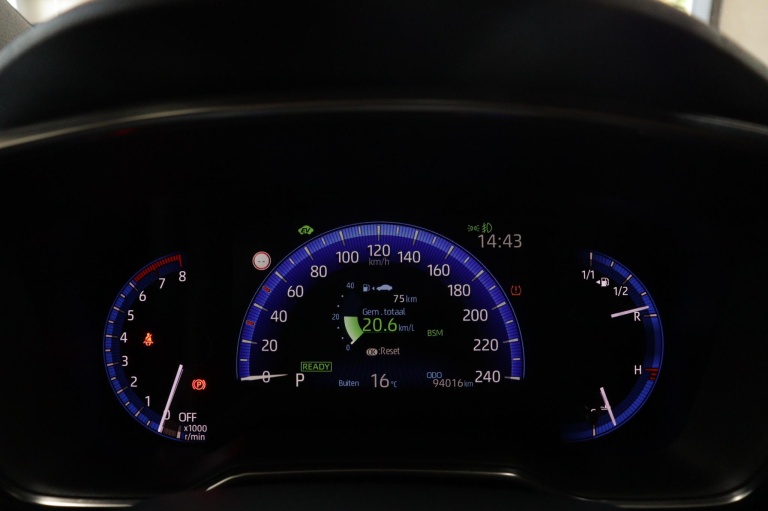 Toyota Corolla Touring Sports - 2.0 Hybrid Style 6