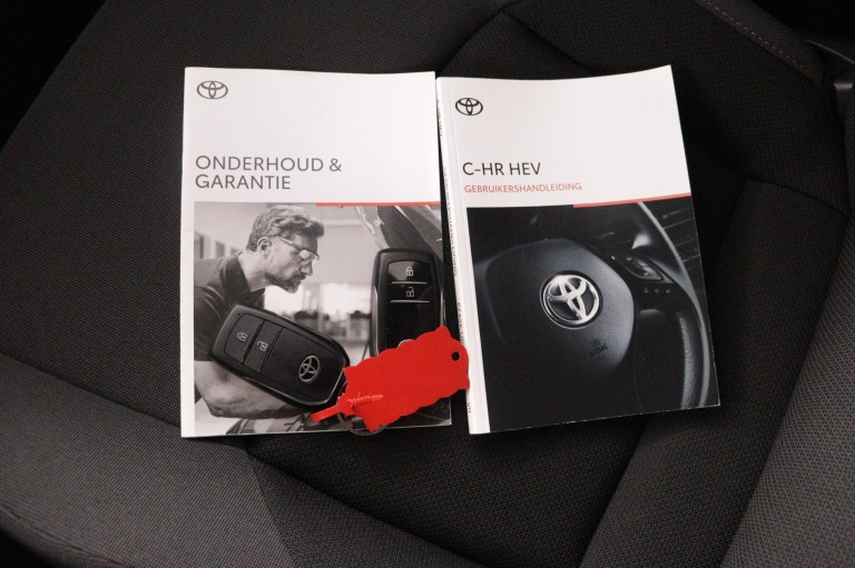 Toyota C-HR - 1.8 Hybrid 140 Dynamic 11