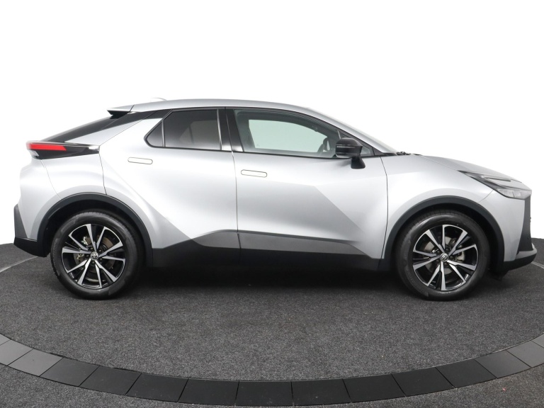 Toyota C-HR - 1.8 Hybrid 140 Dynamic 13