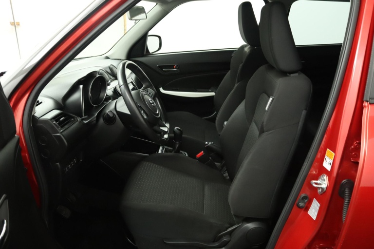 Suzuki Swift - 1.0 Stijl Smart Hybrid 17