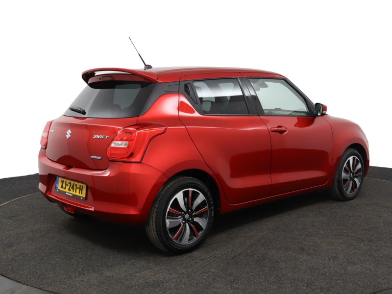 Suzuki Swift - 1.0 Stijl Smart Hybrid 2