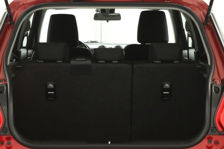 Suzuki Swift - 1.0 Stijl Smart Hybrid 24