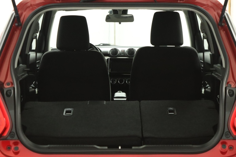 Suzuki Swift - 1.0 Stijl Smart Hybrid 26