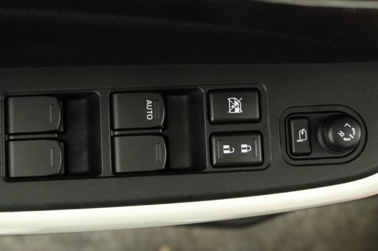 Suzuki Swift - 1.0 Stijl Smart Hybrid 29