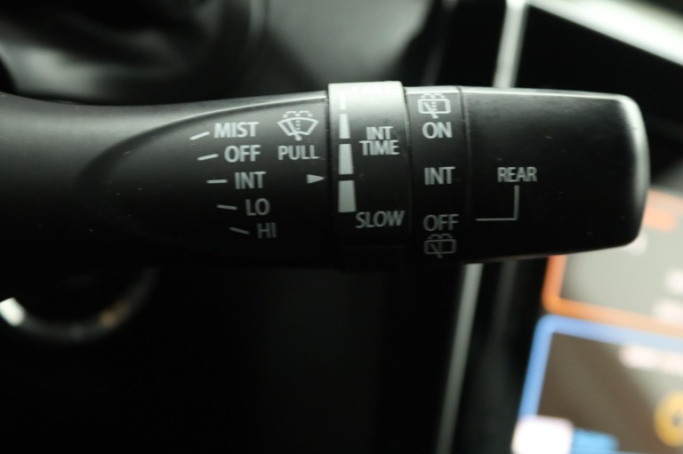Suzuki Swift - 1.0 Stijl Smart Hybrid 32