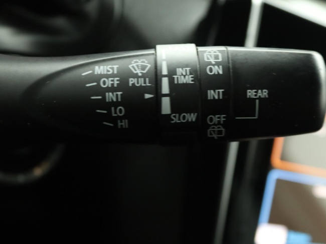 Suzuki Swift - 1.0 Stijl Smart Hybrid