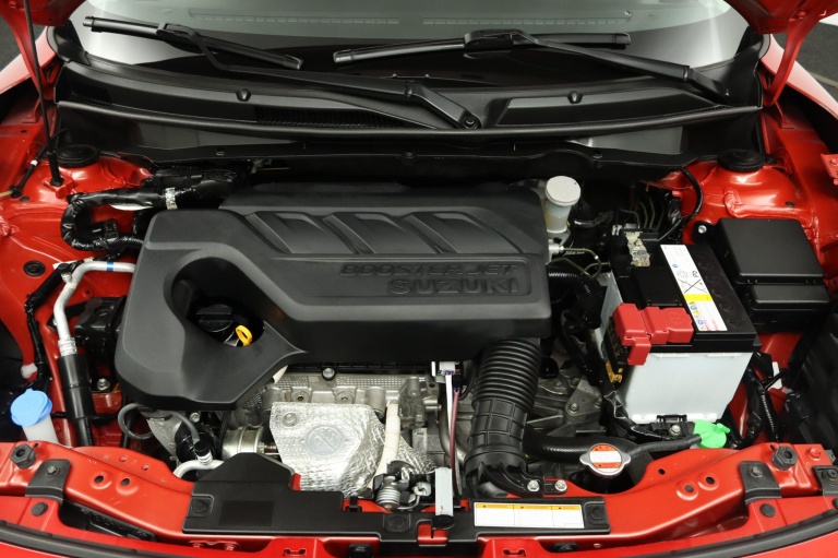 Suzuki Swift - 1.0 Stijl Smart Hybrid 35