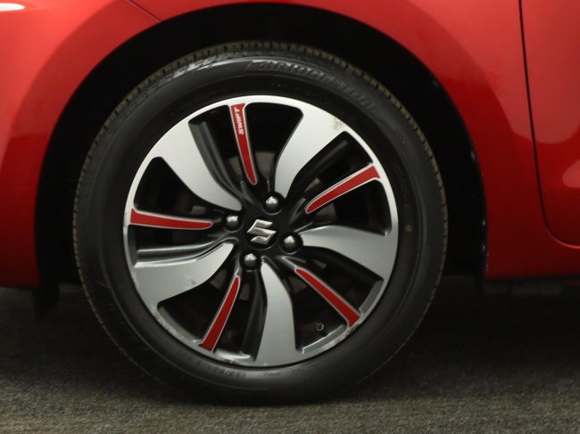 Suzuki Swift - 1.0 Stijl Smart Hybrid