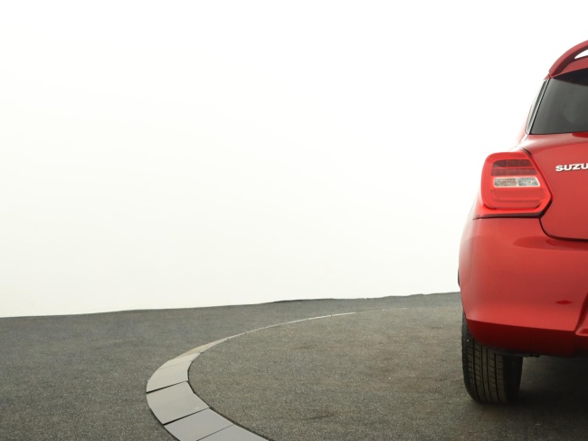 Suzuki Swift - 1.0 Stijl Smart Hybrid