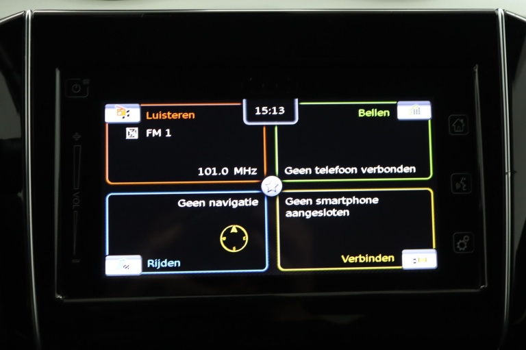 Suzuki Swift - 1.0 Stijl Smart Hybrid 50