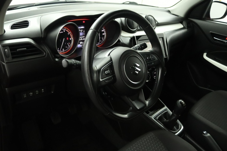 Suzuki Swift - 1.0 Stijl Smart Hybrid 56