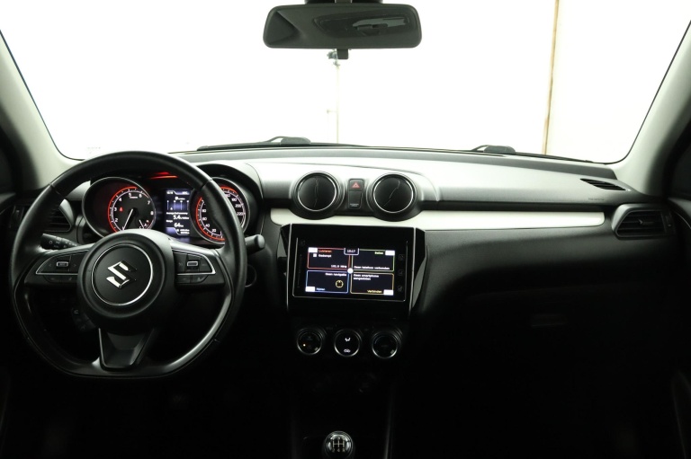Suzuki Swift - 1.0 Stijl Smart Hybrid 57