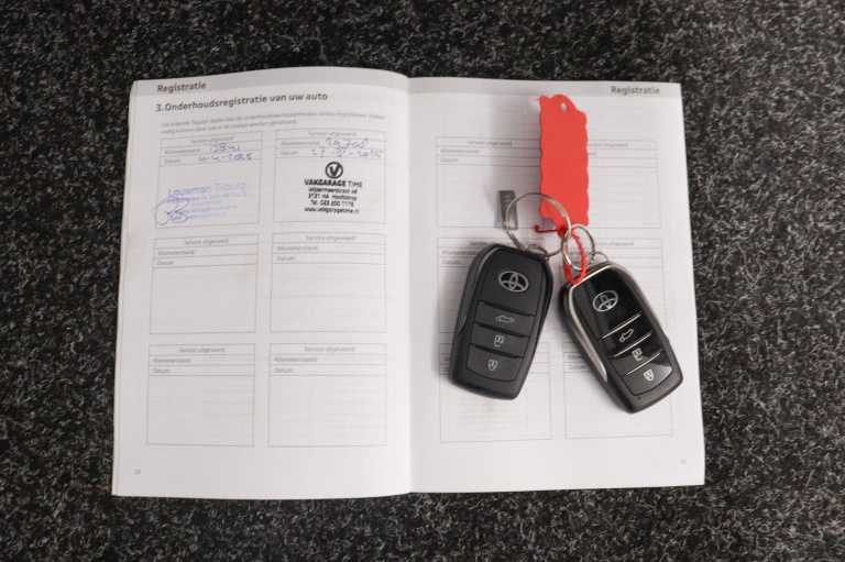 Toyota C-HR - 1.8 Hybrid 140 First Edition 11