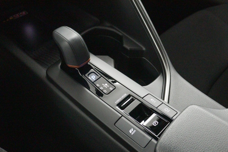 Toyota C-HR - 1.8 Hybrid 140 First Edition 26