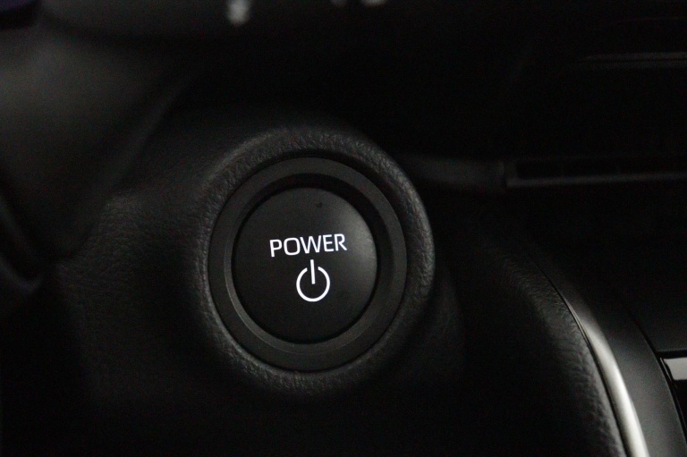 Toyota C-HR - 1.8 Hybrid 140 First Edition 39