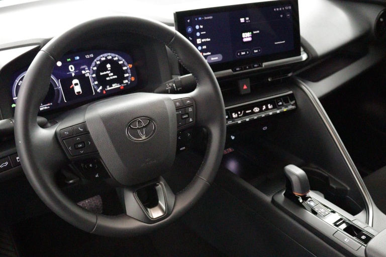 Toyota C-HR - 1.8 Hybrid 140 First Edition 41