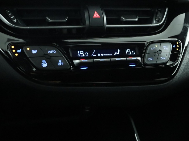 Toyota C-HR - 1.8 Hybrid Executive Ultimate