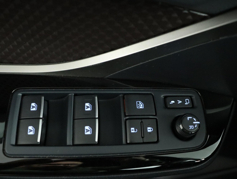Toyota C-HR - 1.8 Hybrid Executive Ultimate 29