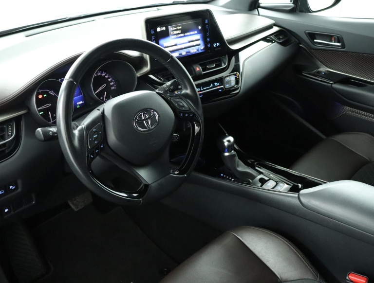 Toyota C-HR - 1.8 Hybrid Executive Ultimate 65