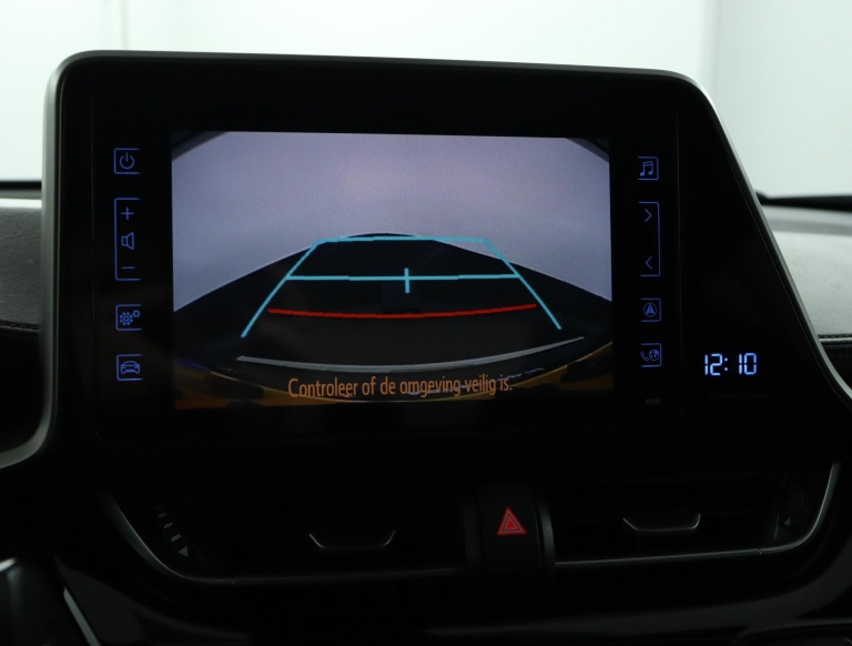 Toyota C-HR - 1.8 Hybrid Executive Ultimate 9