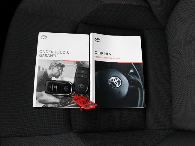 Toyota C-HR - 1.8 Hybrid 140 Dynamic
